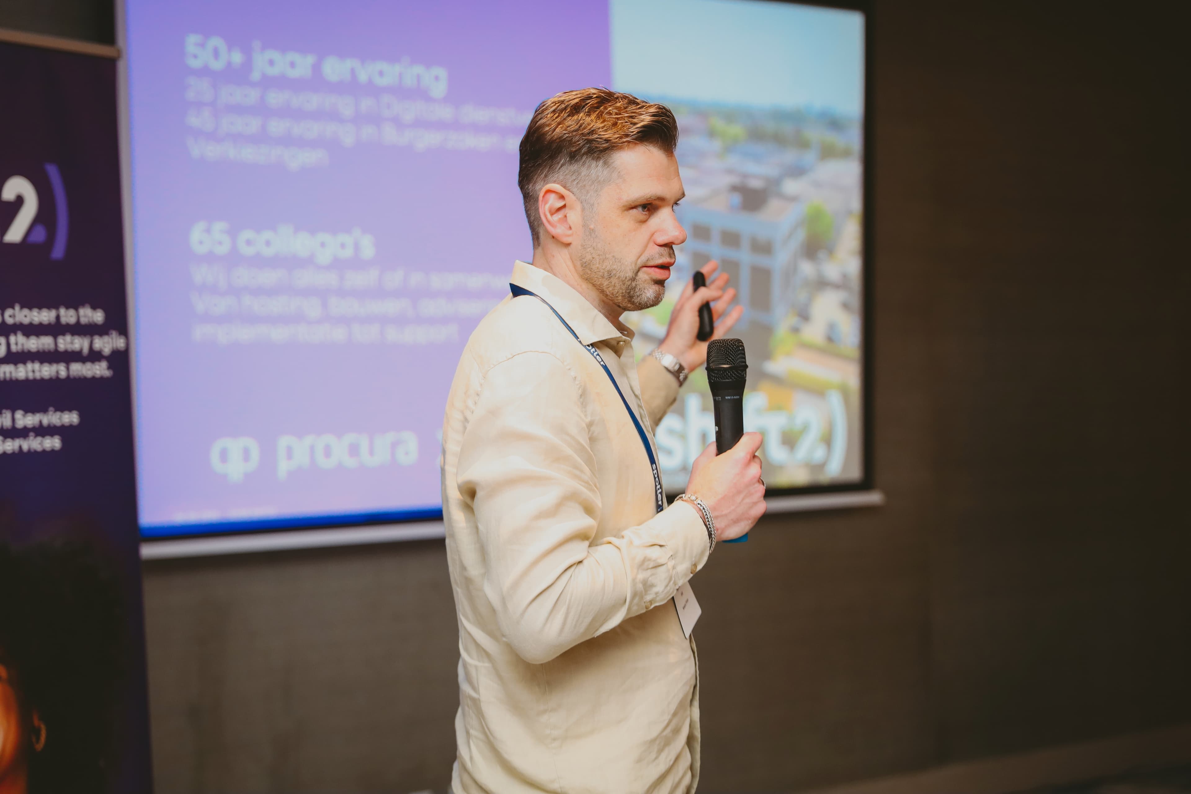 Mike de Ruiter - AI Consultant tijdens een presentatie